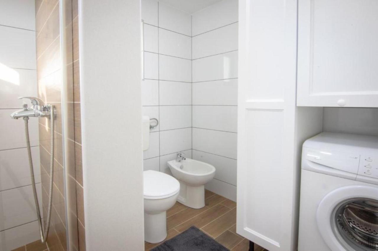 Dvori Stipanovi With Heated Pool And Jacuzzi Villa Donje Rascane Exterior photo